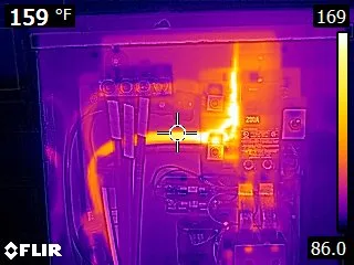 Thermal image of a bad buss connection in a 200 amp electrical panel reading 159 degrees Fahrenheit