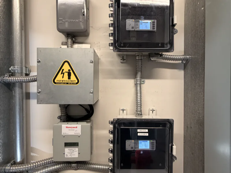Portable generator with grid-tie transfer switch wired by Far Out Design